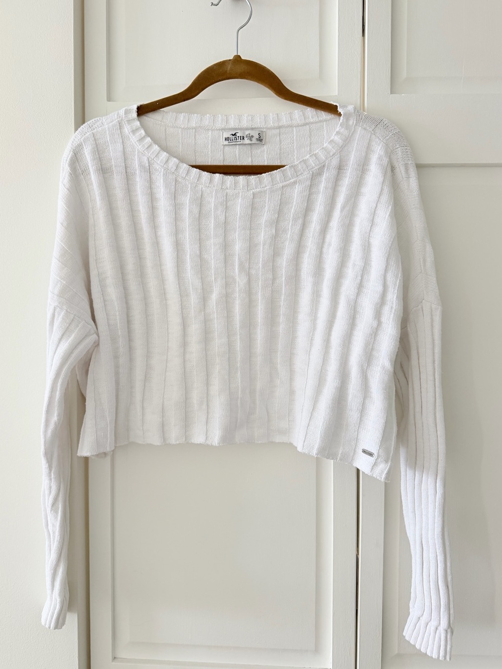 Hollister White Ribbed Knit Cropped Sweater Size S